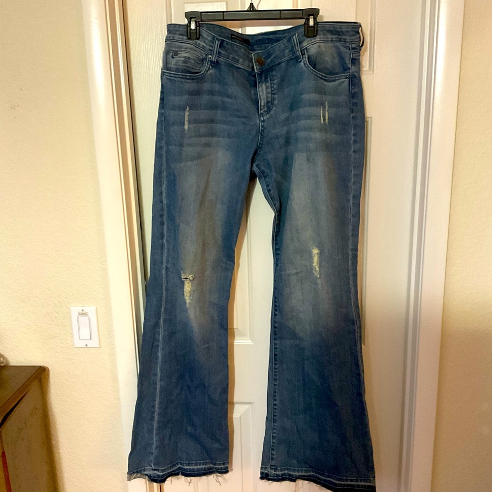New KUT FROM THE KLOTH  super flare jeans